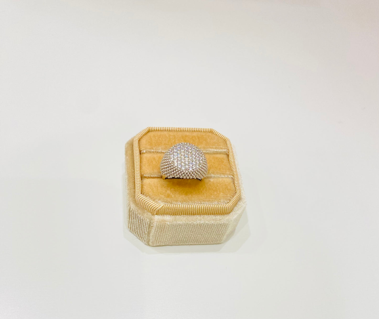 Anello Pavè