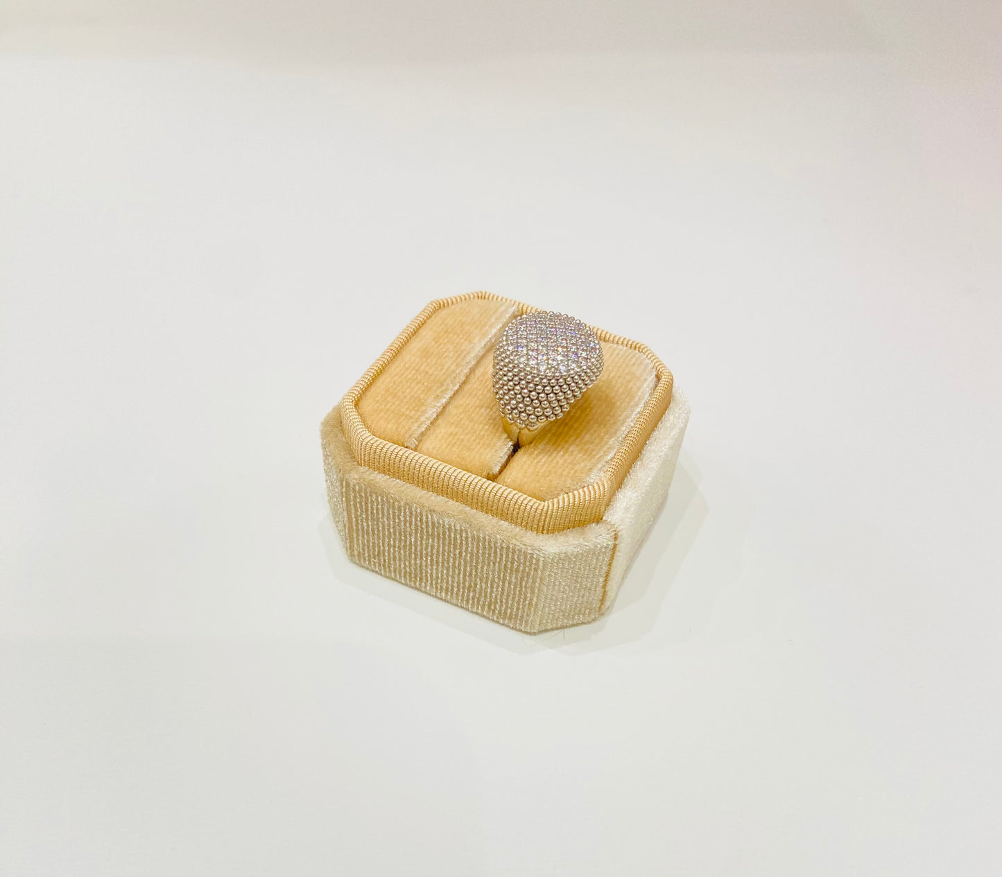 Anello Pavè