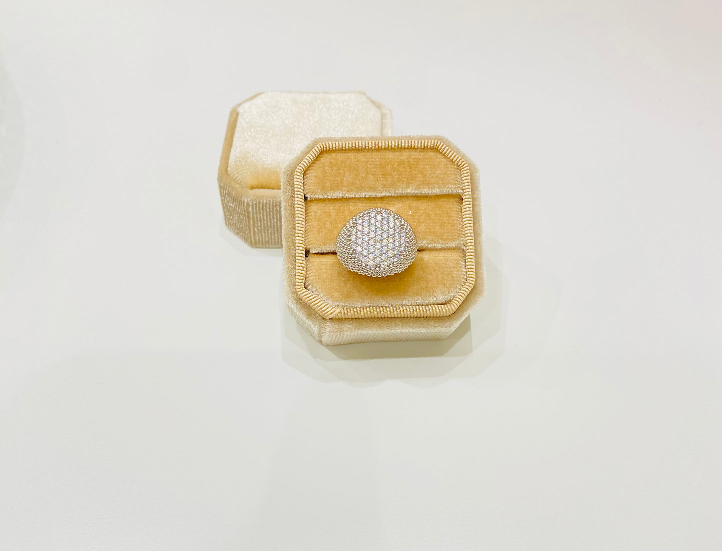 Anello Pavè